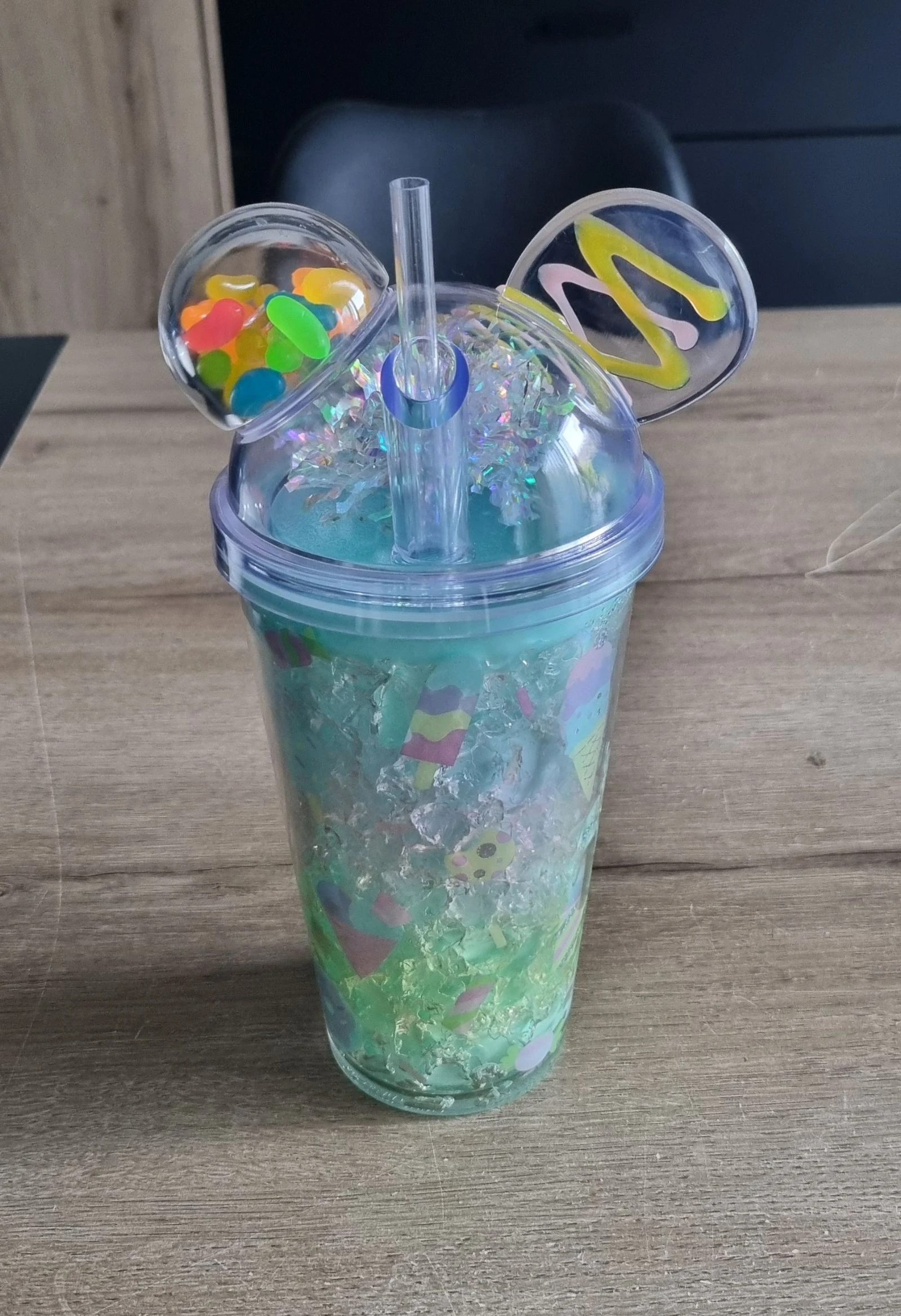 Gobelet avec paille Disney 